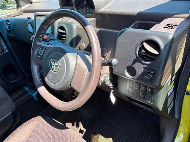 TOYOTA SPADE