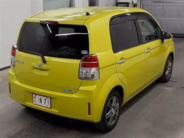 TOYOTA SPADE