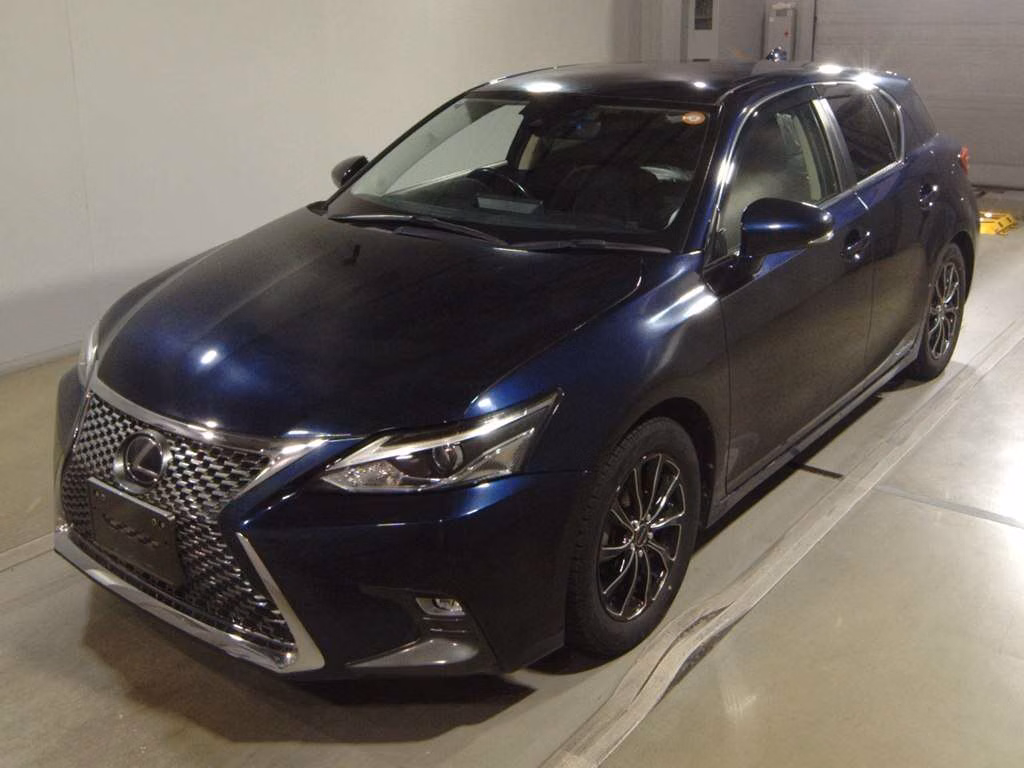 Lexus CT200h