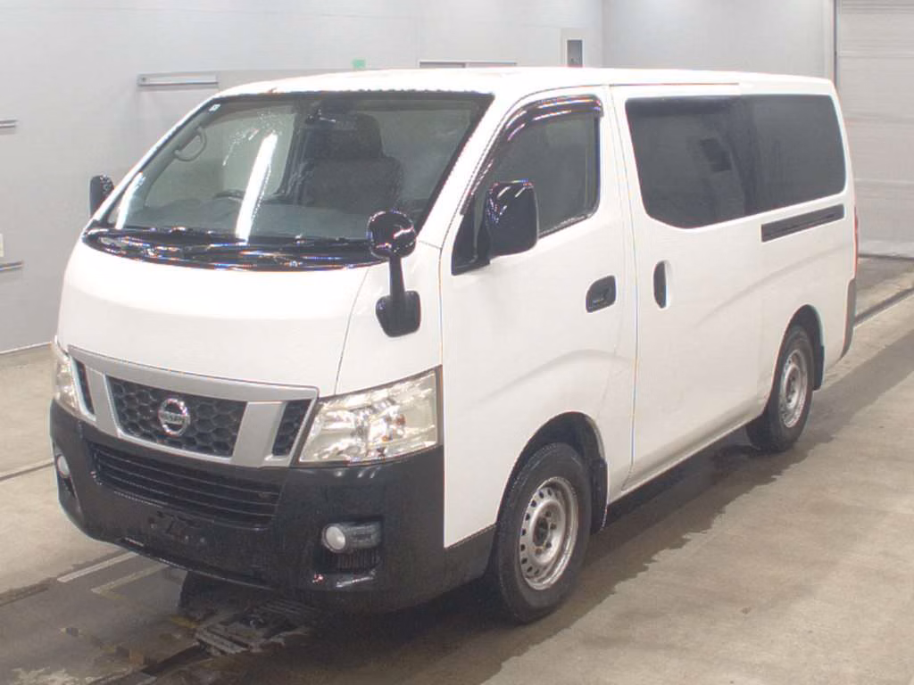 NISSAN NV350 CARAVAN
