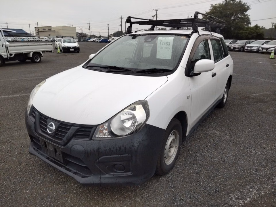 Nissan AD