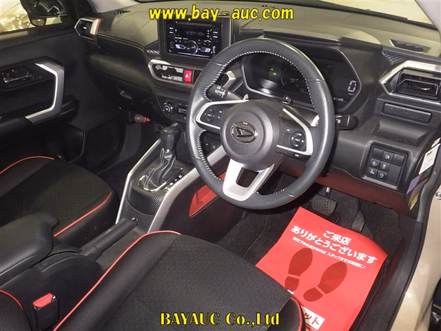 DAIHATSU ROCKY