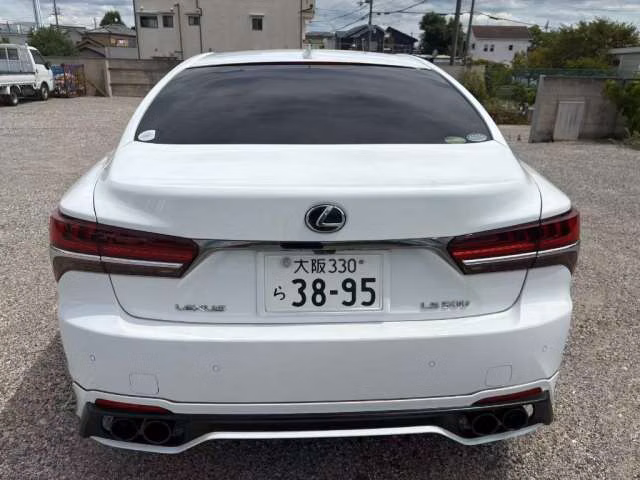 LEXUS LS500