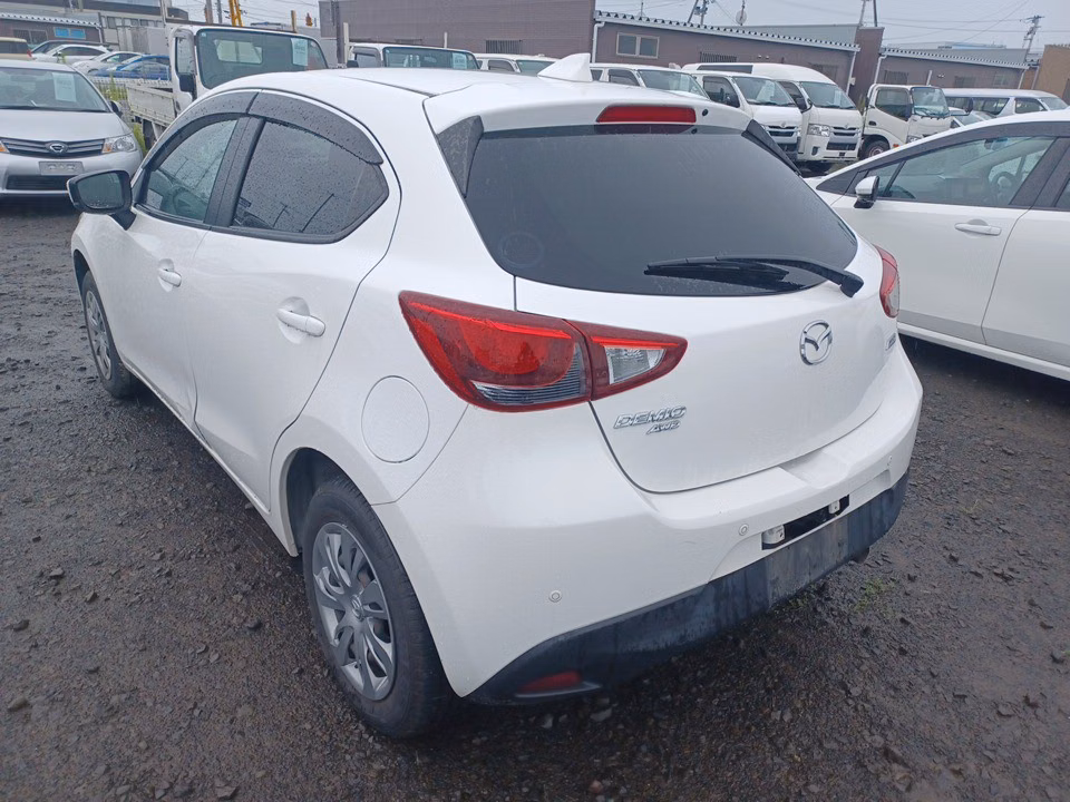 MAZDA DEMIO