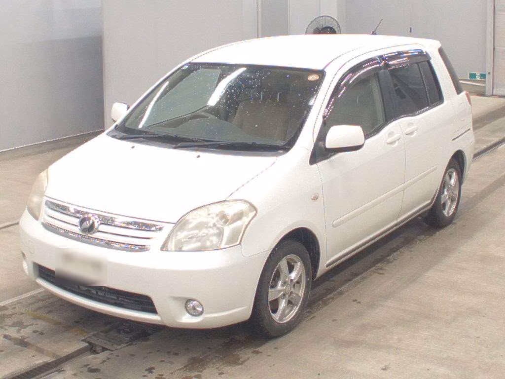 TOYOTA RAUM