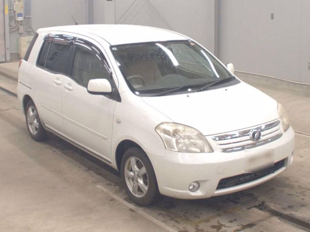 TOYOTA RAUM