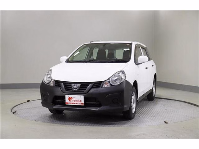 Nissan AD