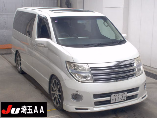 NISSAN ELGRAND