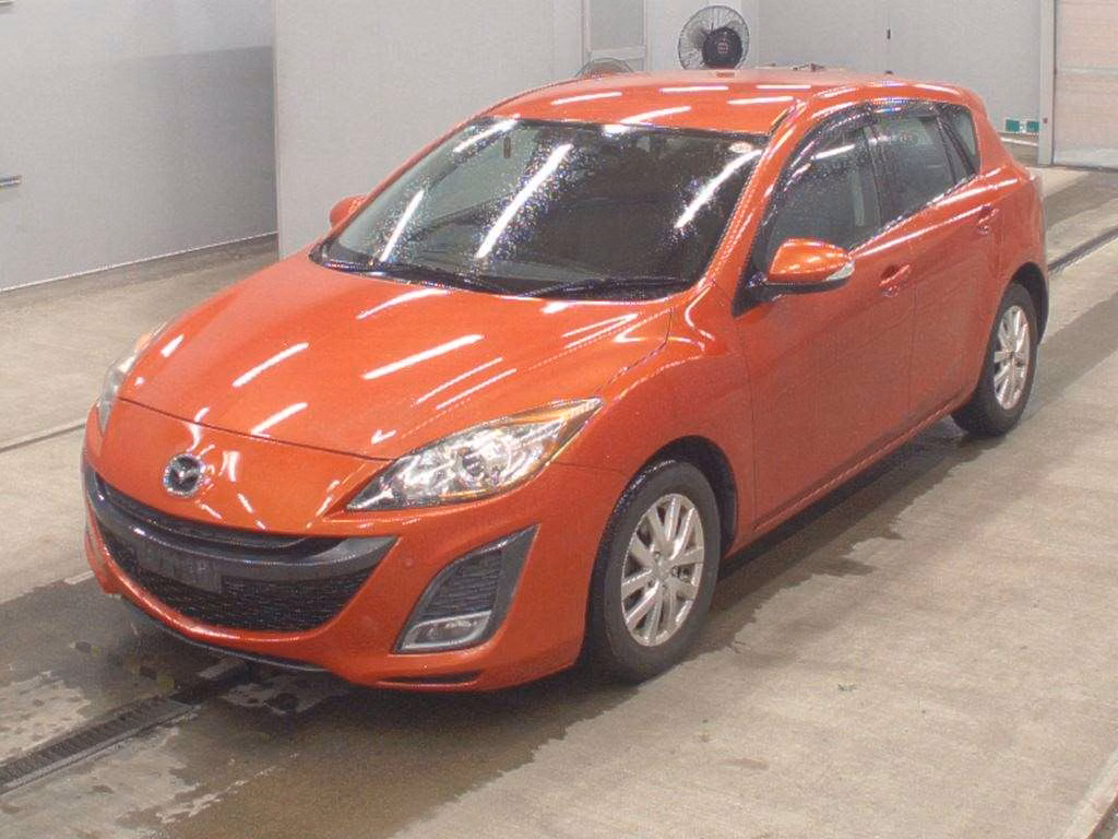 MAZDA AXELA
