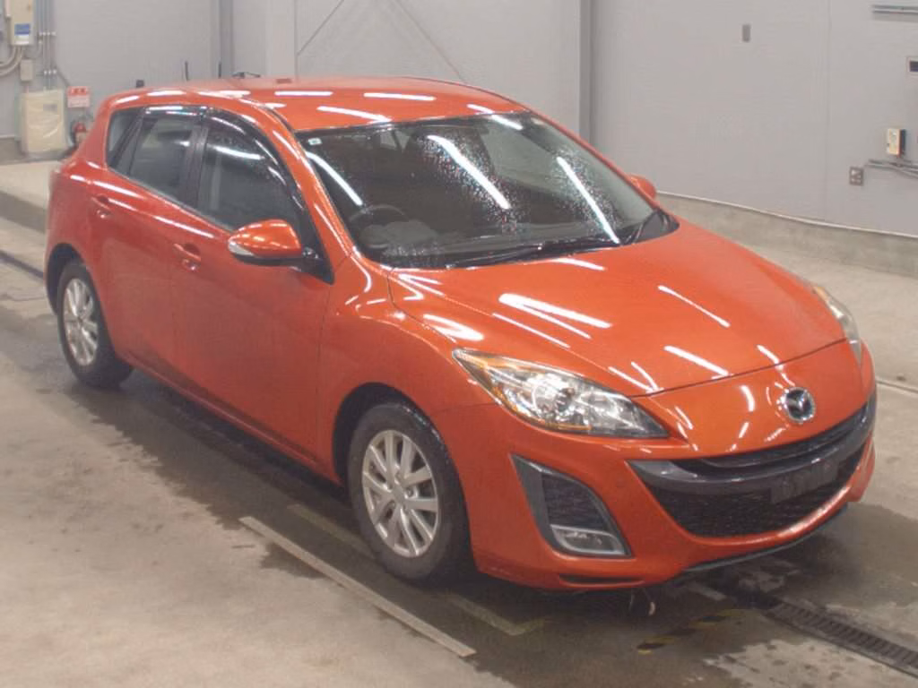 MAZDA AXELA