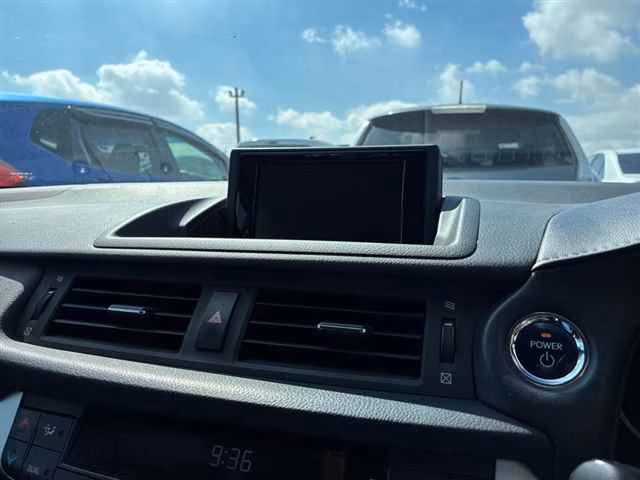 LEXUS CT200H