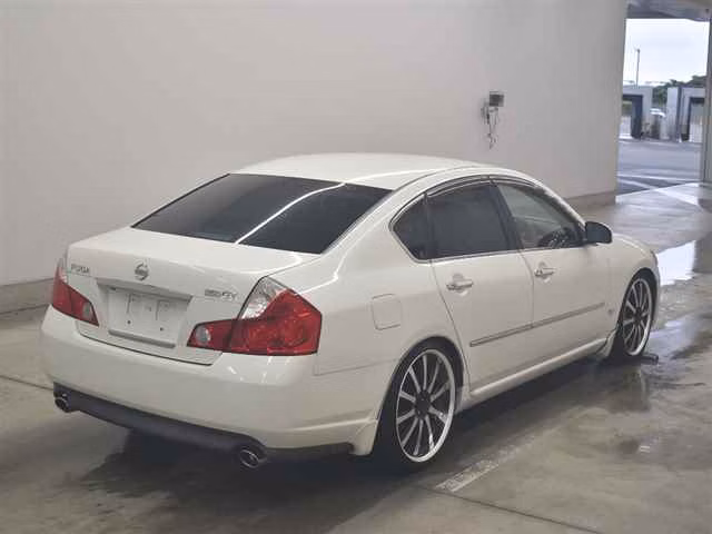 Nissan Fuga