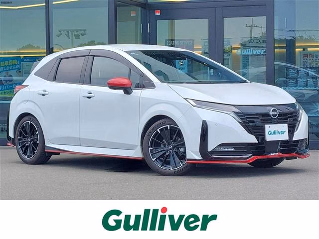Nissan Aura
