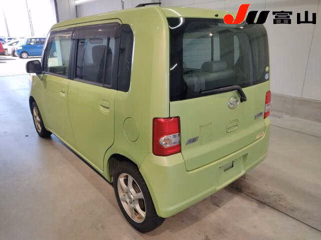 DAIHATSU MOVE CONTE