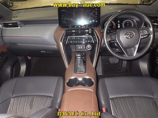 TOYOTA HARRIER