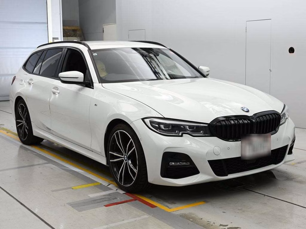 BMW 3-SERIES