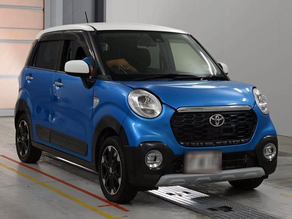 DAIHATSU CAST
