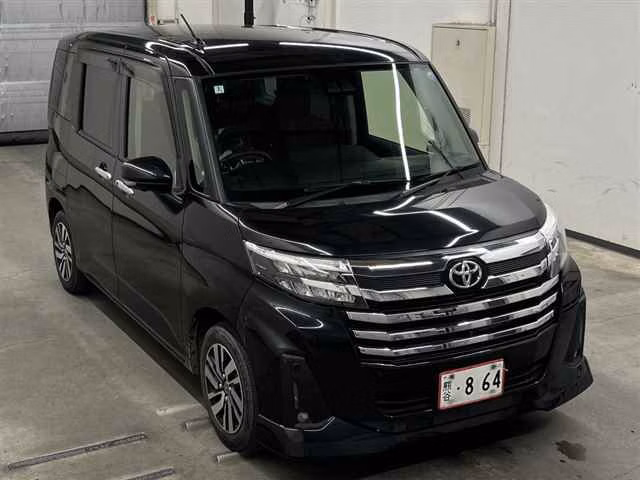 TOYOTA TANK
