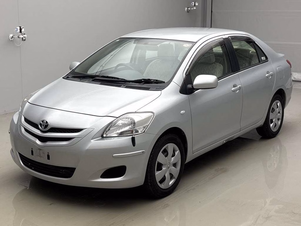 TOYOTA BELTA