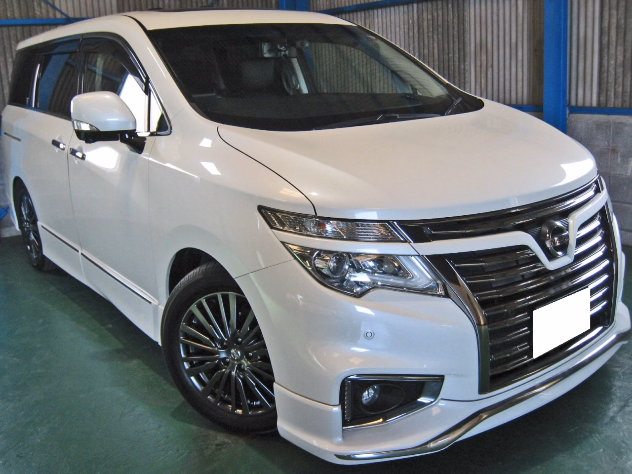 Nissan Elgrand