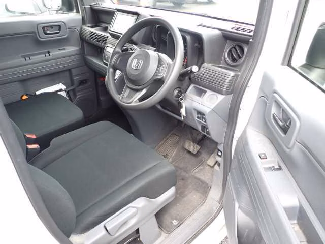 HONDA N-VAN