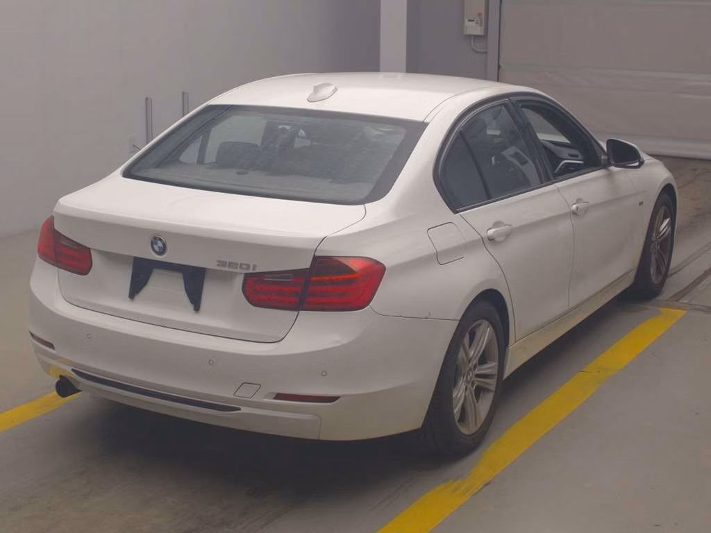 BMW 3-SERIES