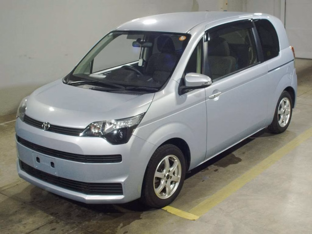 TOYOTA SPADE
