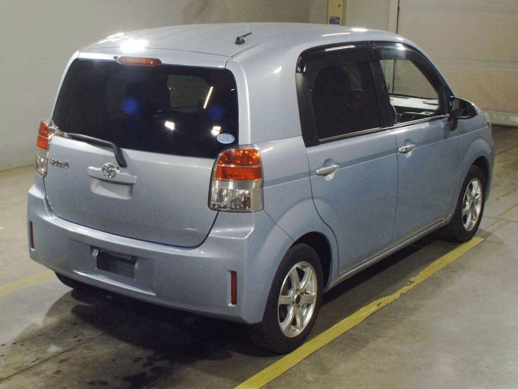 TOYOTA SPADE