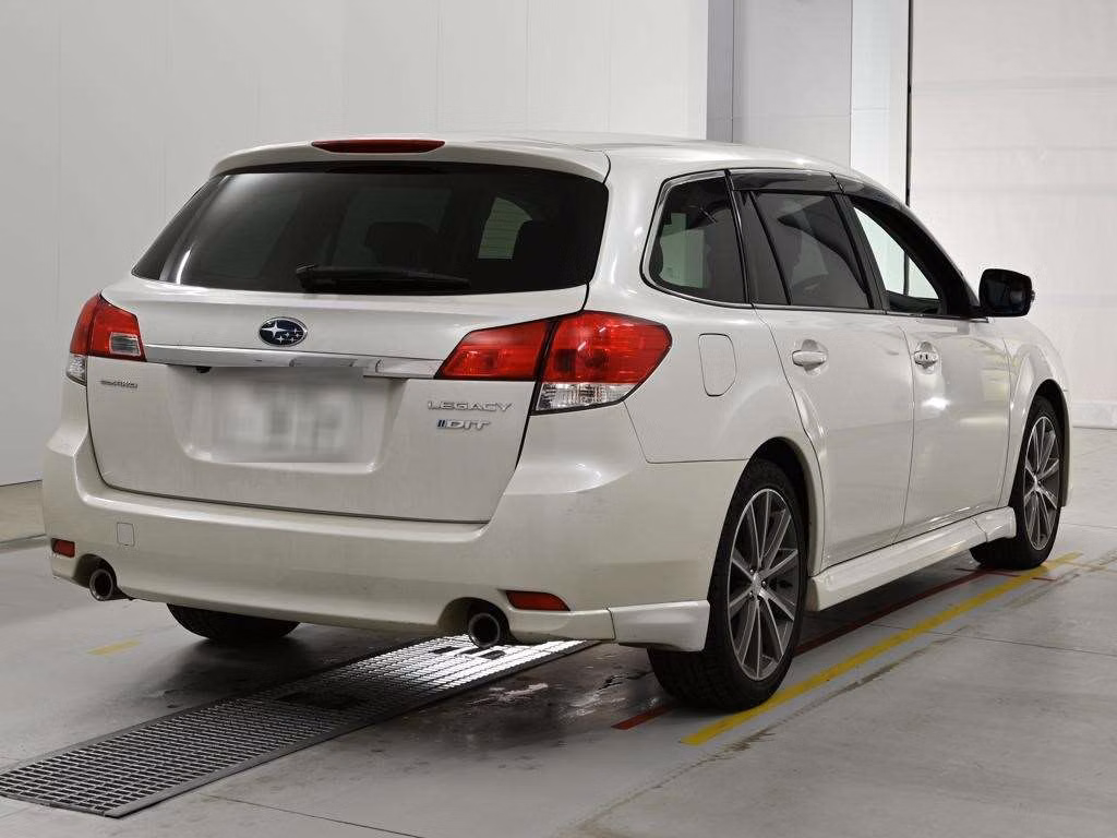 SUBARU LEGACY