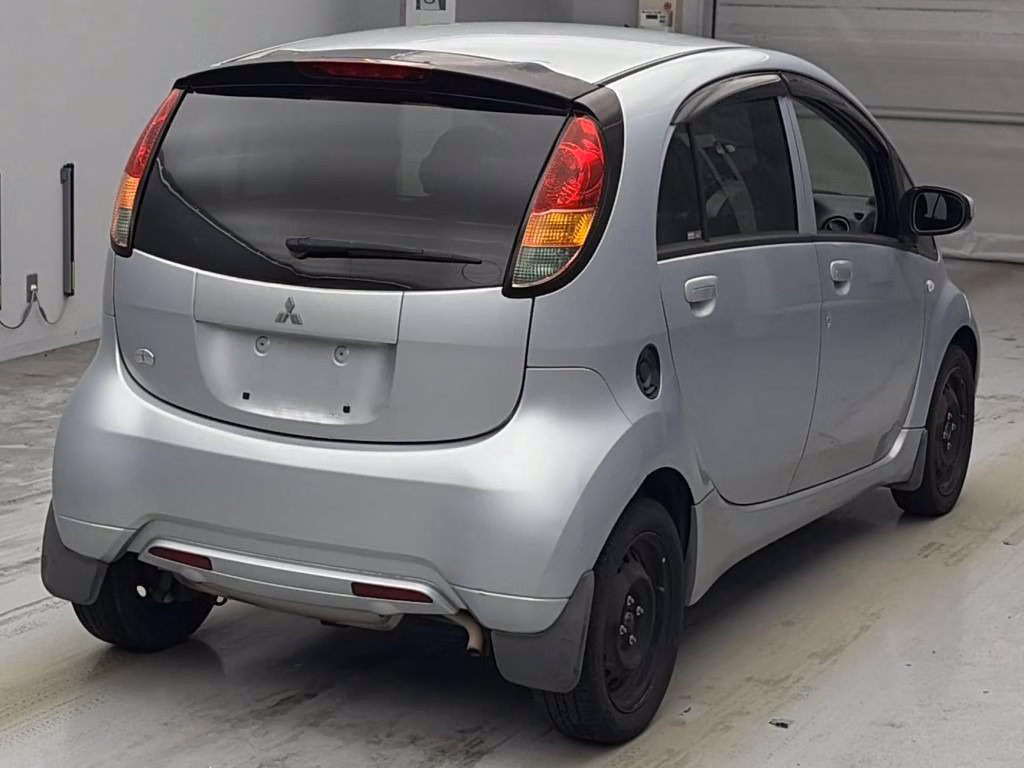 MITSUBISHI I