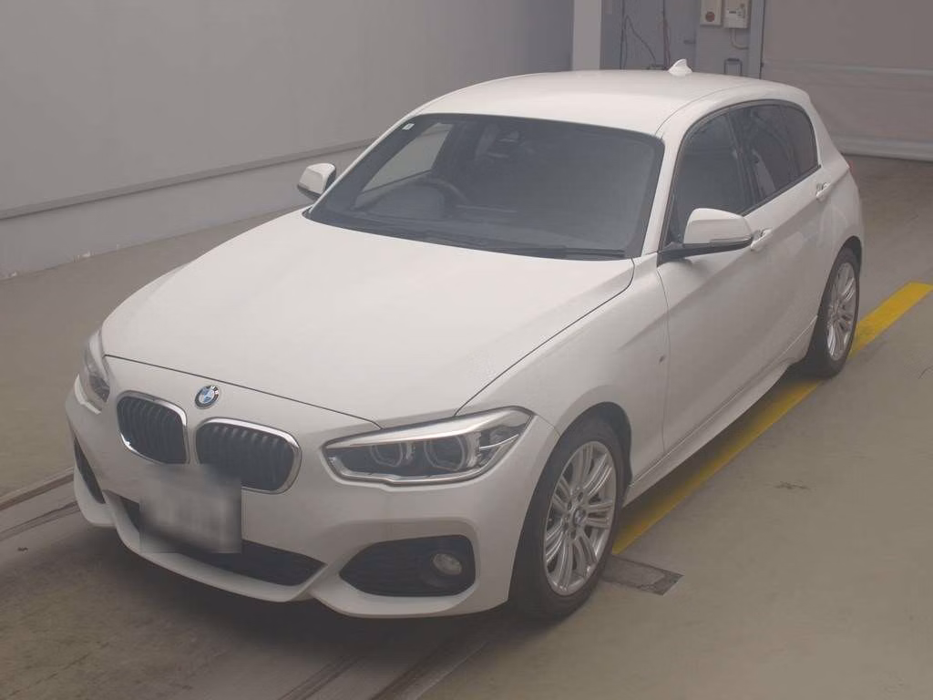 BMW 1-SERIES