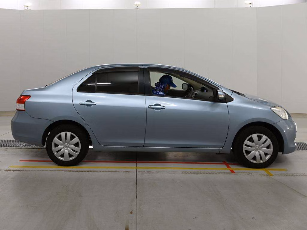 TOYOTA BELTA