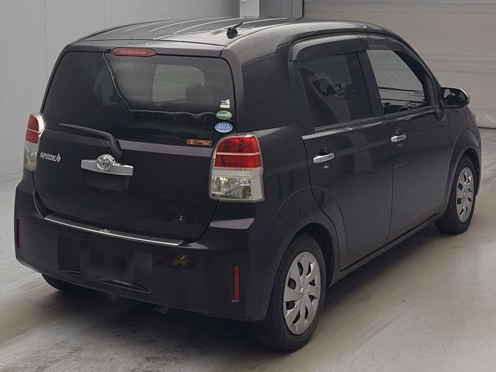 TOYOTA SPADE
