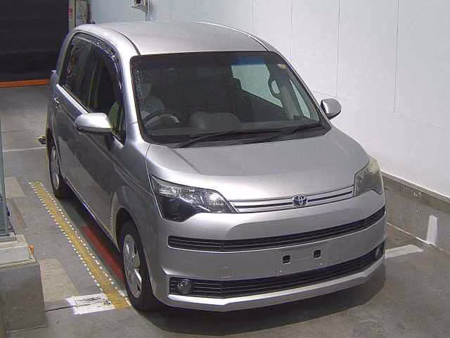 TOYOTA SPADE
