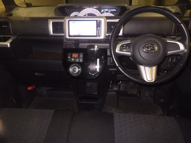 DAIHATSU WAKE