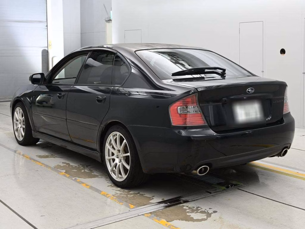 SUBARU LEGACY B4