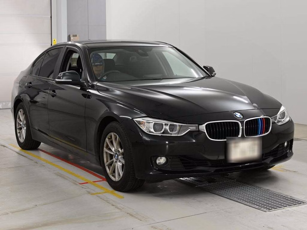 BMW 3-SERIES