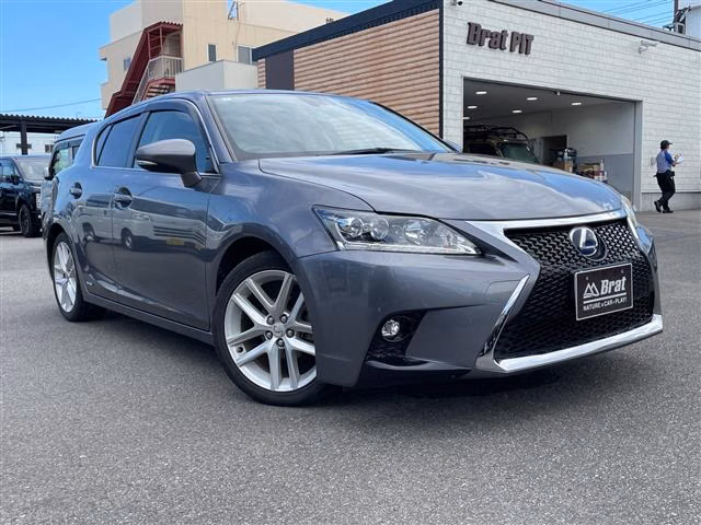 Lexus CT200h