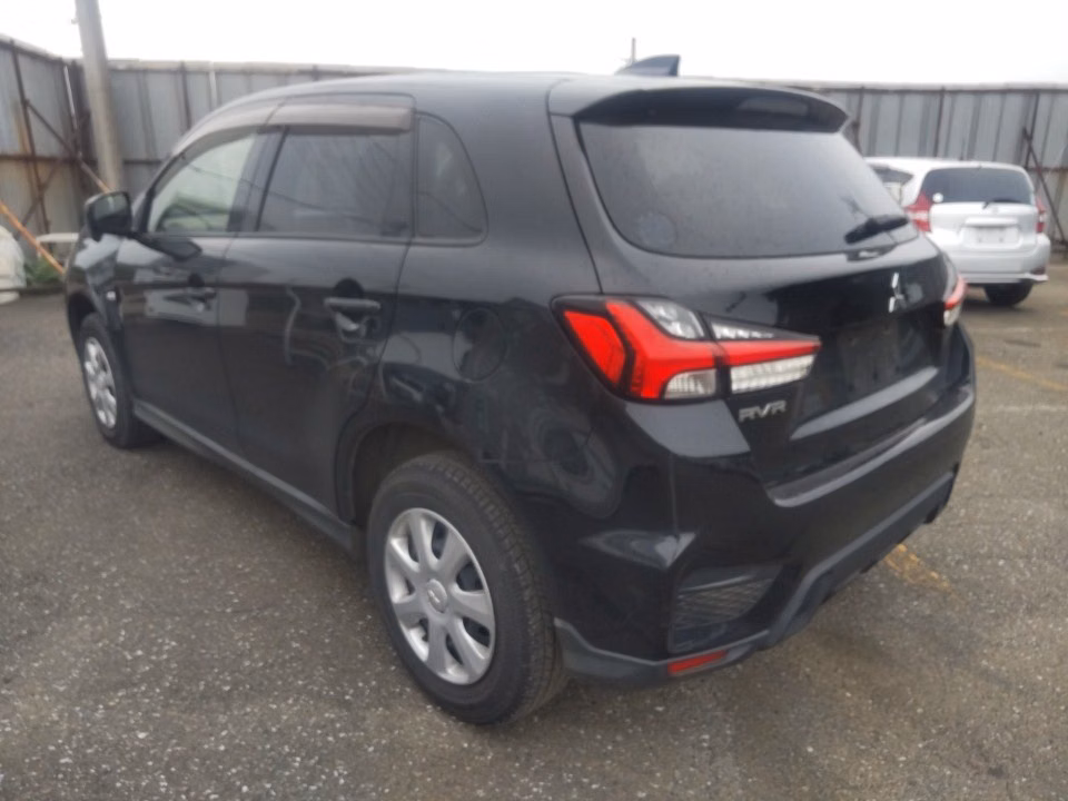 MITSUBISHI RVR