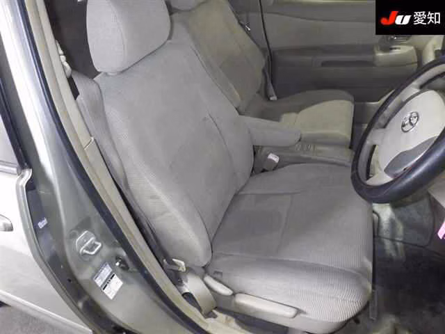 TOYOTA RAUM