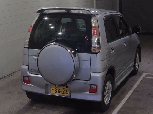 DAIHATSU TERIOS KID