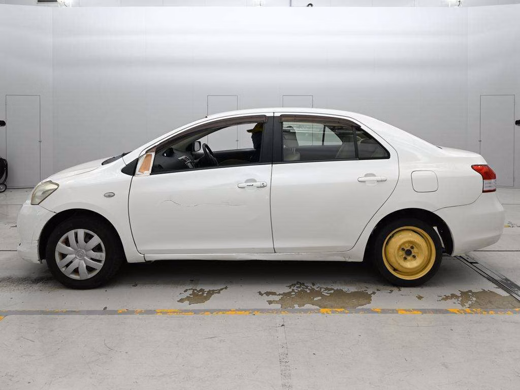 TOYOTA BELTA