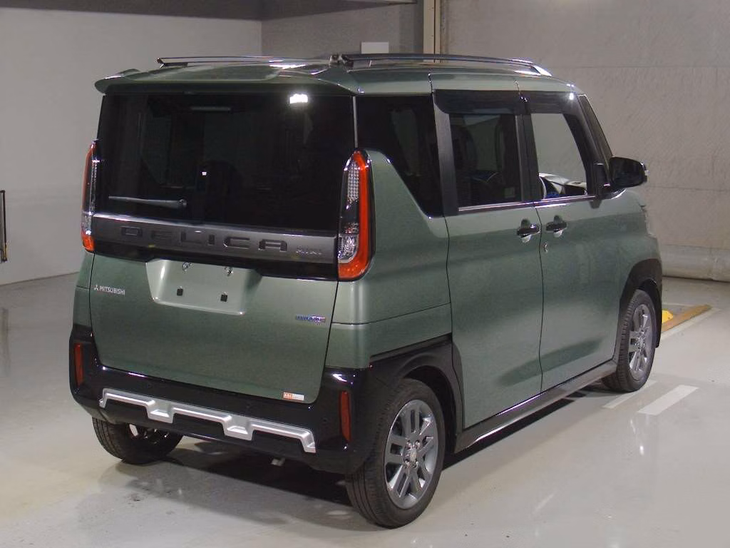 MITSUBISHI DELICA MINI