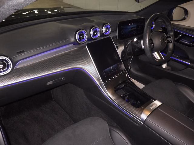 MERCEDES-BENZ C-CLASS