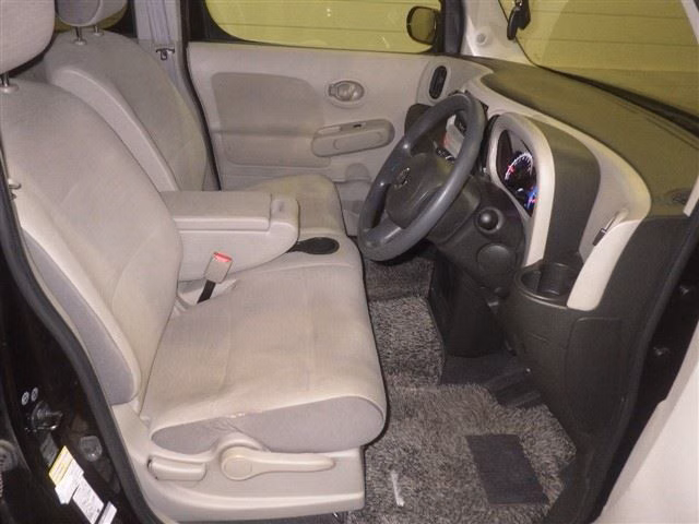 NISSAN CUBE