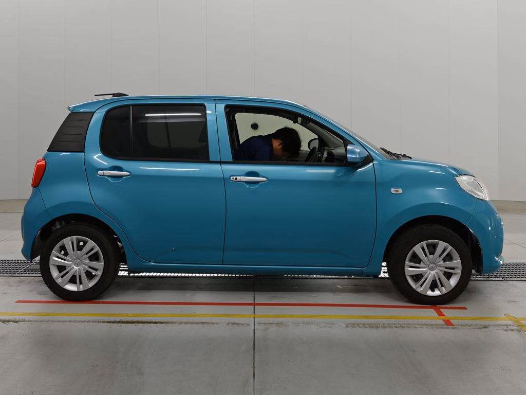 TOYOTA PASSO