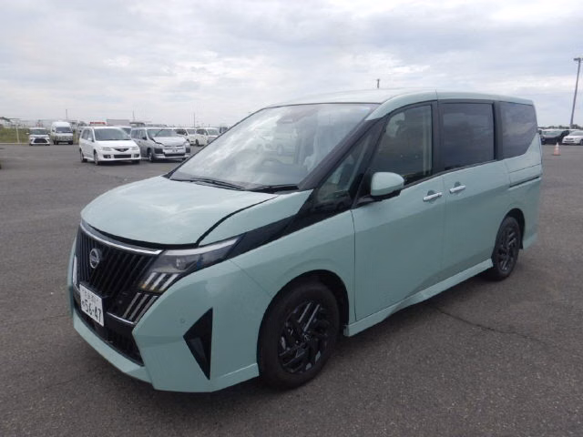NISSAN SERENA