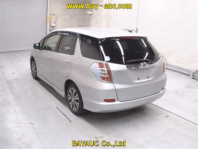 HONDA FIT SHUTTLE