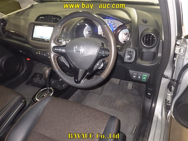 HONDA FIT SHUTTLE