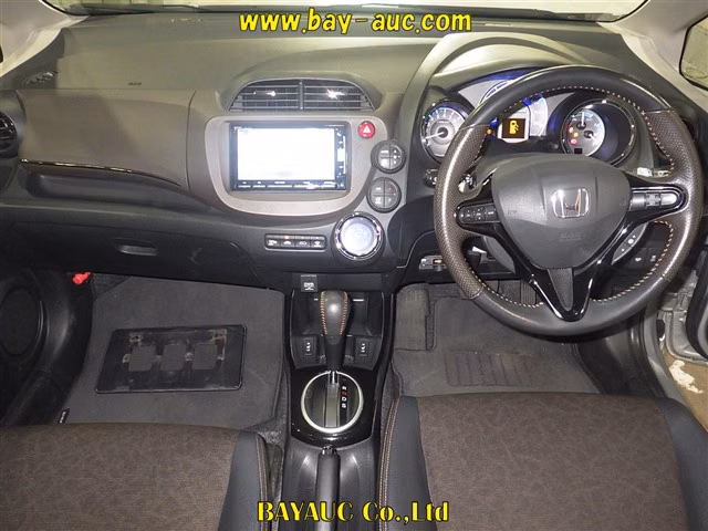HONDA FIT SHUTTLE